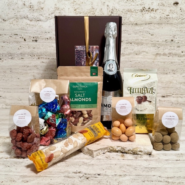  Gavekurv med Spumante, lækker Chokolade og snacks.