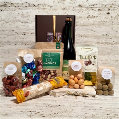  Alkoholfri Gavekurv med lækker Chokolade og snacks.