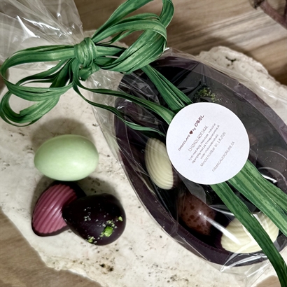 Chokoladeskal med 6 Danske Håndlavede Påskeæg og 4 Anton Berg fugleæg - 175 gram