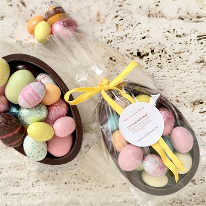 Chokoladeskal med Belgisk Gourmetchokolade og Luksus Påskeblanding - 230 gram chokolade