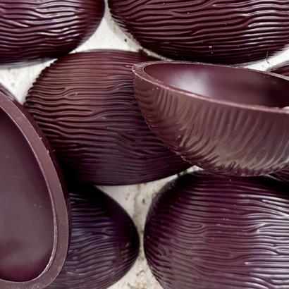 Chokoladeskal med 5 Store Danske Håndlavede Påskeæg - 205 gram