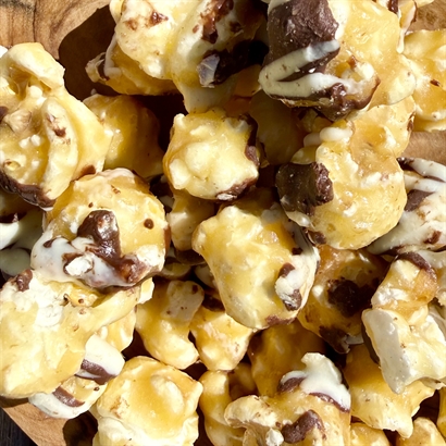 Sommergave i bambusæske med Italienske bobler og masser af lækre snacks