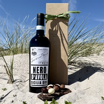 Sommergave med Siciliansk Rødvin og Italienske Chokolademandler
