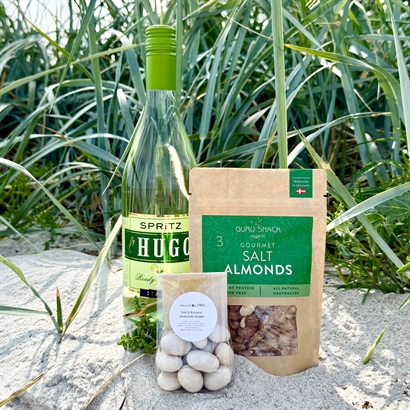 Hugo Spritz med Lækre Snacks - Sommergave der smager af Italien