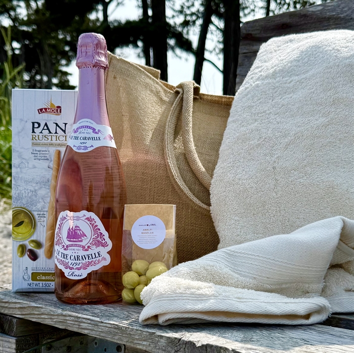 Strandsæt med Rosè, Grissini og Luksus Badehåndklæder - Sommergave