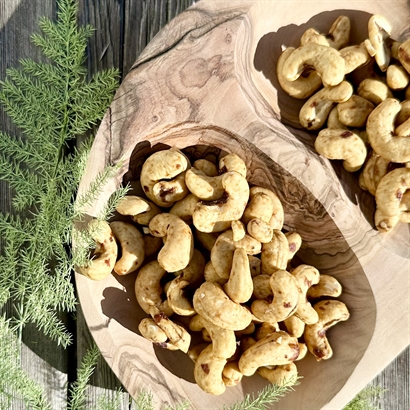 Sommergave i bambusæske med Alkoholfri Rabarber cider og masser af lækre snacks