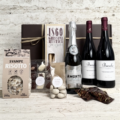 Luksuskurv med Barolo, chokolade, risotto og snacks.