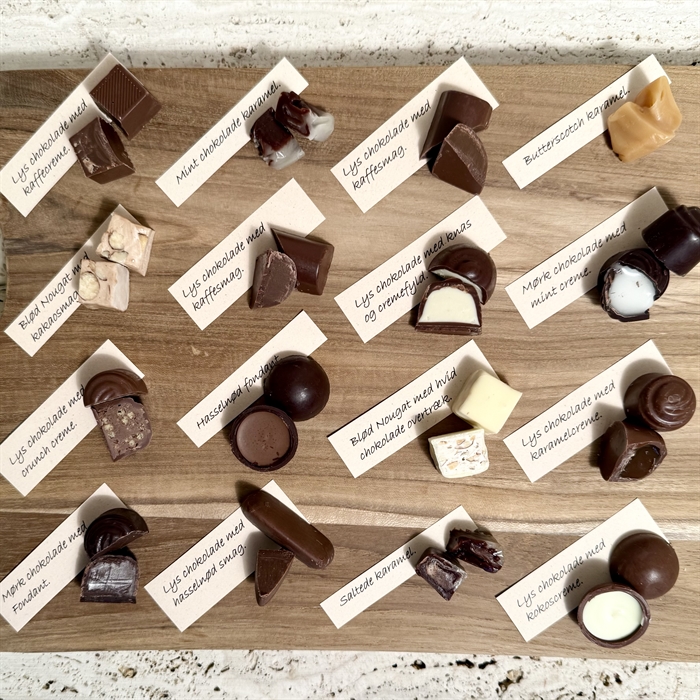 Julesæk med "Glædelig Jul" tekst og 10 kilo luksus chokoladeblanding