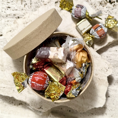 Hatteæske med Luksus Chokoladeblanding 200 gram