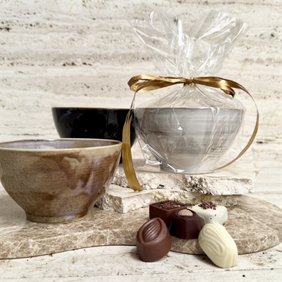 Bloomingville mixed Stentøj Skål med 20 Belgiske Gourmet Dessertchokolader