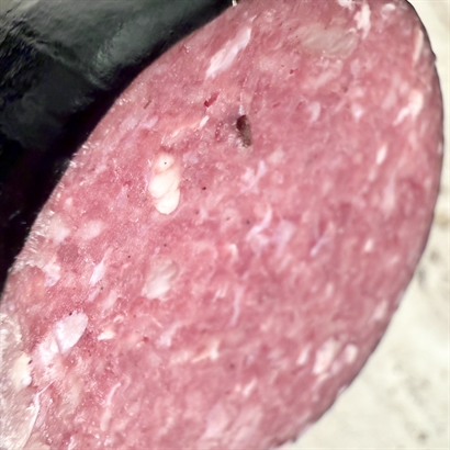 Dansk & Dejlig - Skattekiste med øl, portvin, spegepølse, flæskesvær og danske delikatesser