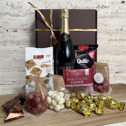 Alkoholfri Firmagave med fransk cider, brændte mandler, snacks og chokolade