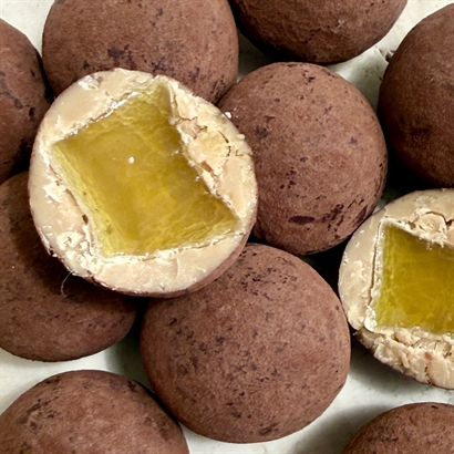 Firmajulegave i bambusæske – dansk chokolade og italienske specialiteter