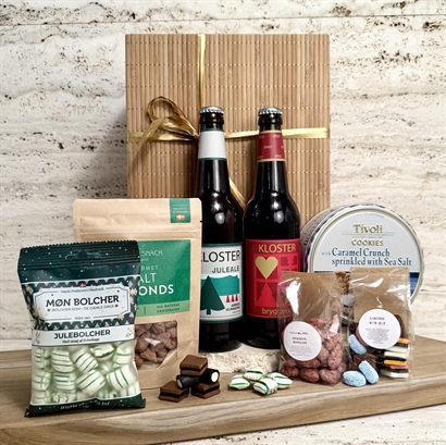 Danske specialiteter med juleøl i bambusæske.