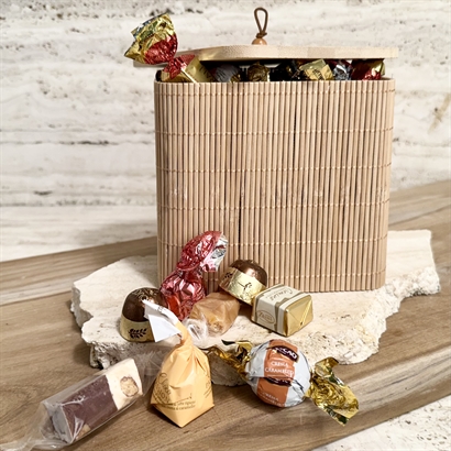 Luksus chokoladeblanding 800 gram i naturfarvet bambusæske