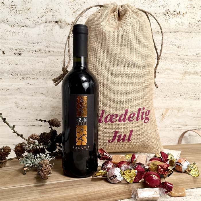 Julesæk med 1 flaske Salento rødvin og 200 gram luksus chokoladeblanding.