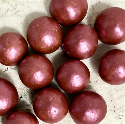 Alkoholfri Firmagave med fransk cider, brændte mandler, snacks og chokolade