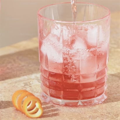 Alkoholfri stor gavekurv med cider, lemonade, chokolade & delikatesser