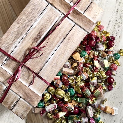 Skattekiste fyldt med 4000 gram luksus chokoladeblanding