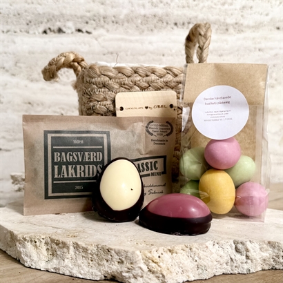 Påskegave i jutekurv – Danske Påskeæg, Bagsværd lakrids og Anthon Berg