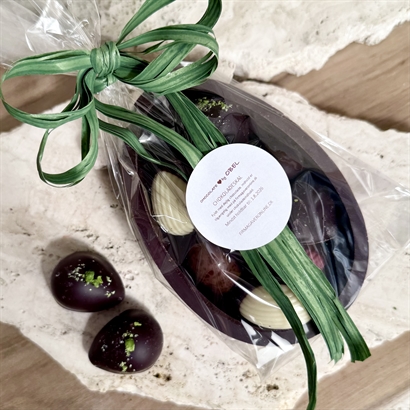 Chokoladeskal med 10 Danske Håndlavede Påskeæg - 155 gram