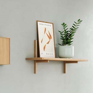 ANDERSEN FURNITURE hylde i egetræ -  dansk design. Vejl. Udsalgspris 1199,-