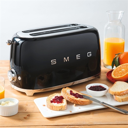 SMEG Ikonisk italiensk brødrister til 4 skiver brød - 3 farver - Vejledende udsalgspris 1799,- 