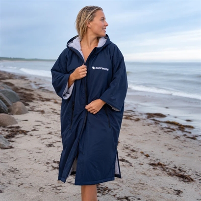 SURFMORE Vinterbadekåbe - Vejledende udsalgspris 799,-